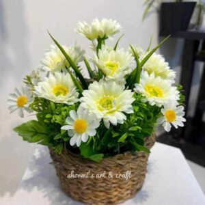 Busket With White Chandra Mollika